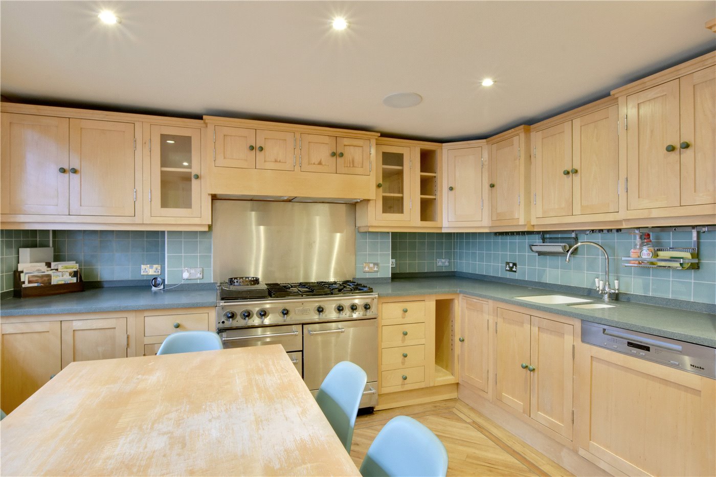 Kitchen/Dining Rm